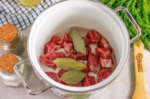 Суп из говядины с сельдереем