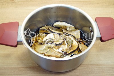 Суп из сушеных грибов