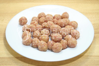 Суп с тефтелями