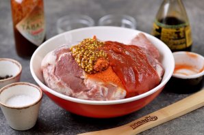 Свиной ошеек запечённый в остром маринаде Свиной ошеек запечённый в остром маринаде