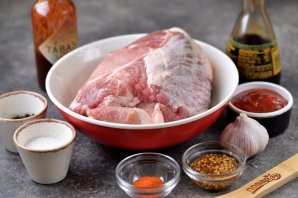 Свиной ошеек запечённый в остром маринаде Свиной ошеек запечённый в остром маринаде