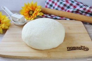 Тесто на свежих живых дрожжах