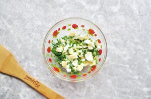 Тонкие блины с припеком из яиц и зеленого лука