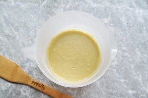 Тонкие блины с припеком из яиц и зеленого лука