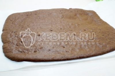 Торт «Новинка» со сметанным кремом Торт «Новинка» со сметанным кремом