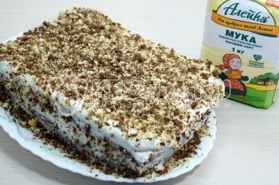 Торт «Новинка» со сметанным кремом Торт «Новинка» со сметанным кремом