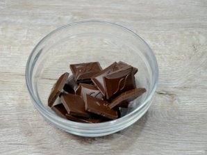 Торт "Сникерс" из печенья без выпечки