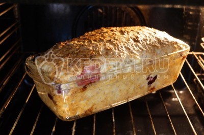 Творожная запеканка с овсяными хлопьями и свежими ягодами