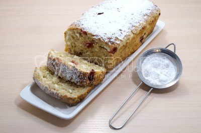 Творожная запеканка с овсяными хлопьями и свежими ягодами