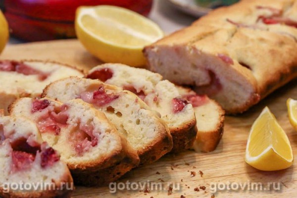 Творожный кекс с клубникой Творожный кекс с клубникой