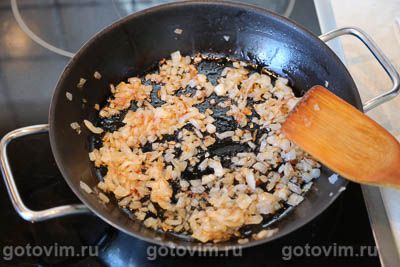 Утиные желудки в сметане с жареным луком Утиные желудки в сметане с жареным луком