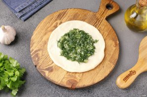 Ароматные чесночные лепёшки