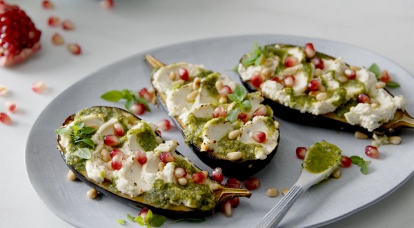 Баклажаны с творожным соусом и пряным песто, пошаговый рецепт с фото Баклажаны с творожным соусом и пряным песто, пошаговый рецепт с фото