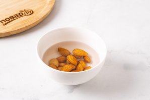 Бананово-миндальный шейк