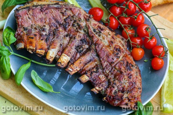 Бараньи ребрышки в мятном маринаде на мангале Бараньи ребрышки в мятном маринаде на мангале