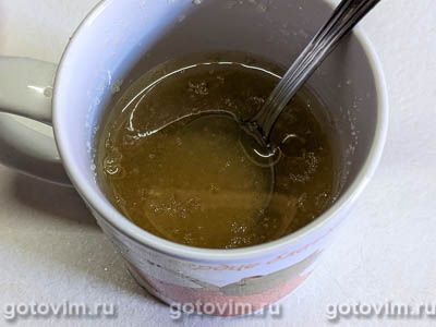 Блинный торт с ягодами и сметаной на желатине