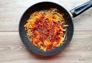 Булгур с куриной печенью и овощами