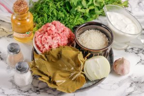 Долма с мятным соусом