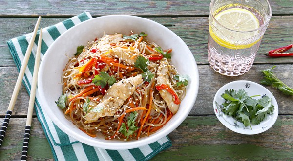 Фунчоза с курицей и овощами в соевом соусе, пошаговый рецепт с фото