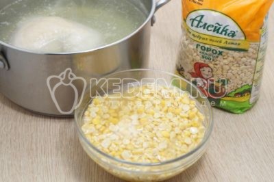 Гороховый суп с курицей
