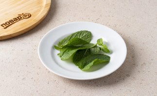 Яблочно-банановый смузи с зеленым чаем