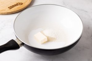 Карамельная овсяная каша на молоке с бананом Карамельная овсяная каша на молоке с бананом