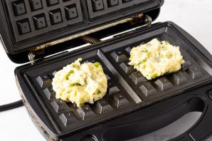 Картофельные вафли с сыром