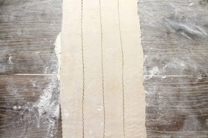 Куриная голень в слоеном тесте