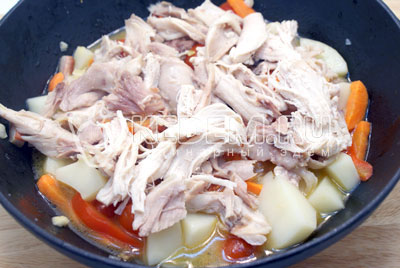 Куриный суп в казане