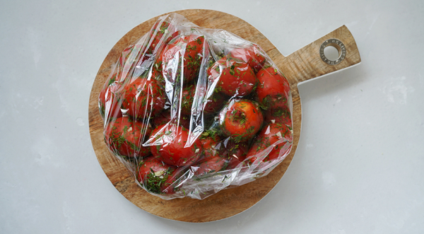 Малосольные помидоры в пакете, пошаговый рецепт с фото