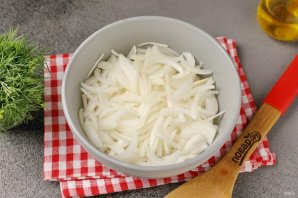 Маринованный лук для салатов без уксуса