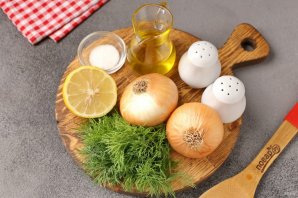 Маринованный лук для салатов без уксуса