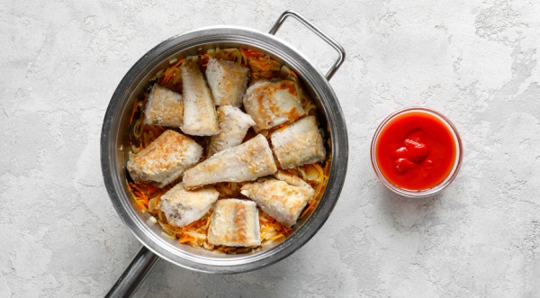 Минтай с морковью и луком на сковороде, пошаговый рецепт с фото Минтай с морковью и луком на сковороде, пошаговый рецепт с фото