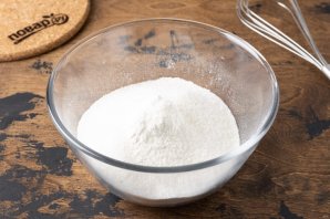 Насыпной пирог с клубникой Насыпной пирог с клубникой