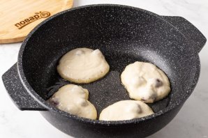 Оладьи с малиной и лимоном