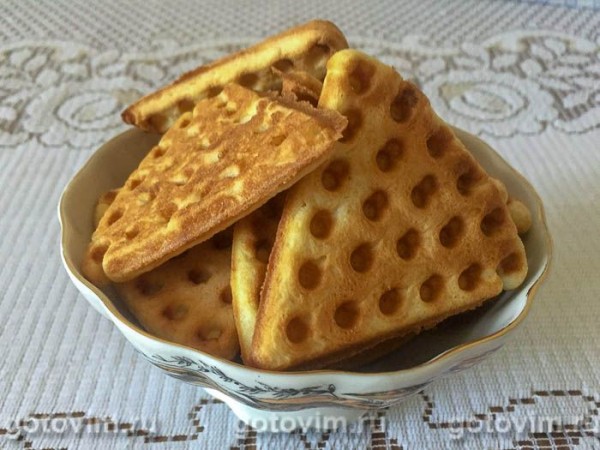 Печенье в форме (на плите) Печенье в форме (на плите)