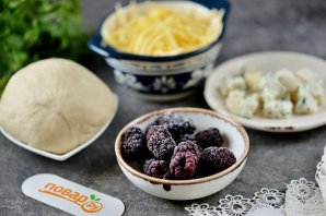 Пицца с ежевикой Пицца с ежевикой