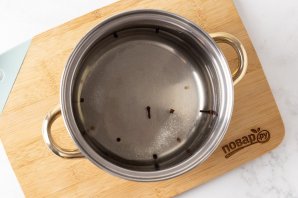 Помидоры с гвоздикой на зиму