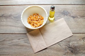 Попкорн в духовке в пакете