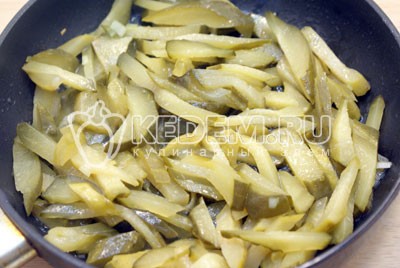 Рассольник с маринованными огурцами Рассольник с маринованными огурцами