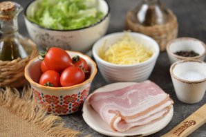 Салат "Фризе" с беконом Салат "Фризе" с беконом