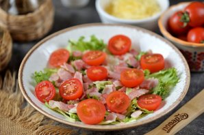 Салат "Фризе" с беконом Салат "Фризе" с беконом