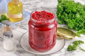 Салат из свеклы с чесноком на зиму