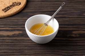 Салат с морковью, яблоком и грецкими орехами