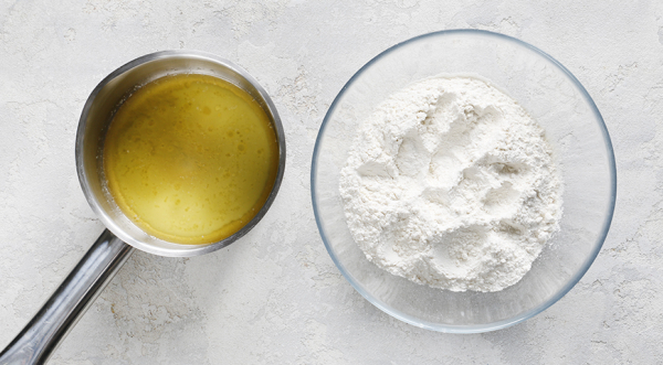 Шарлотка с клубникой, пошаговый рецепт с фото Шарлотка с клубникой, пошаговый рецепт с фото