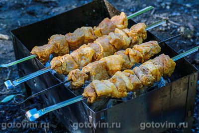 Шашлык из свинины в маринаде из лимона с паприкой