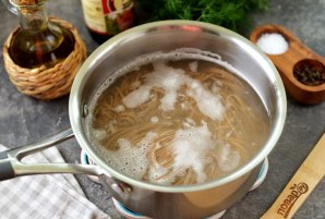 Соба с креветками и соусом "Терияки"