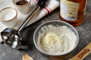 Соус "Цезарь" с анчоусами Соус "Цезарь" с анчоусами