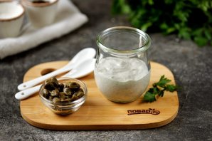 Соус "Цезарь" с анчоусами Соус "Цезарь" с анчоусами