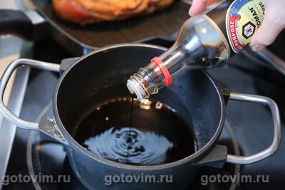 Свинина в духовке, запеченная с персиками в остром соусе Свинина в духовке, запеченная с персиками в остром соусе